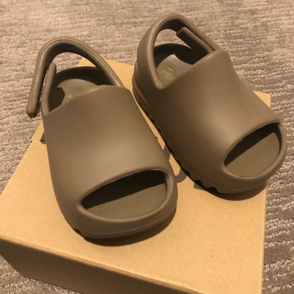yeezy slide infant